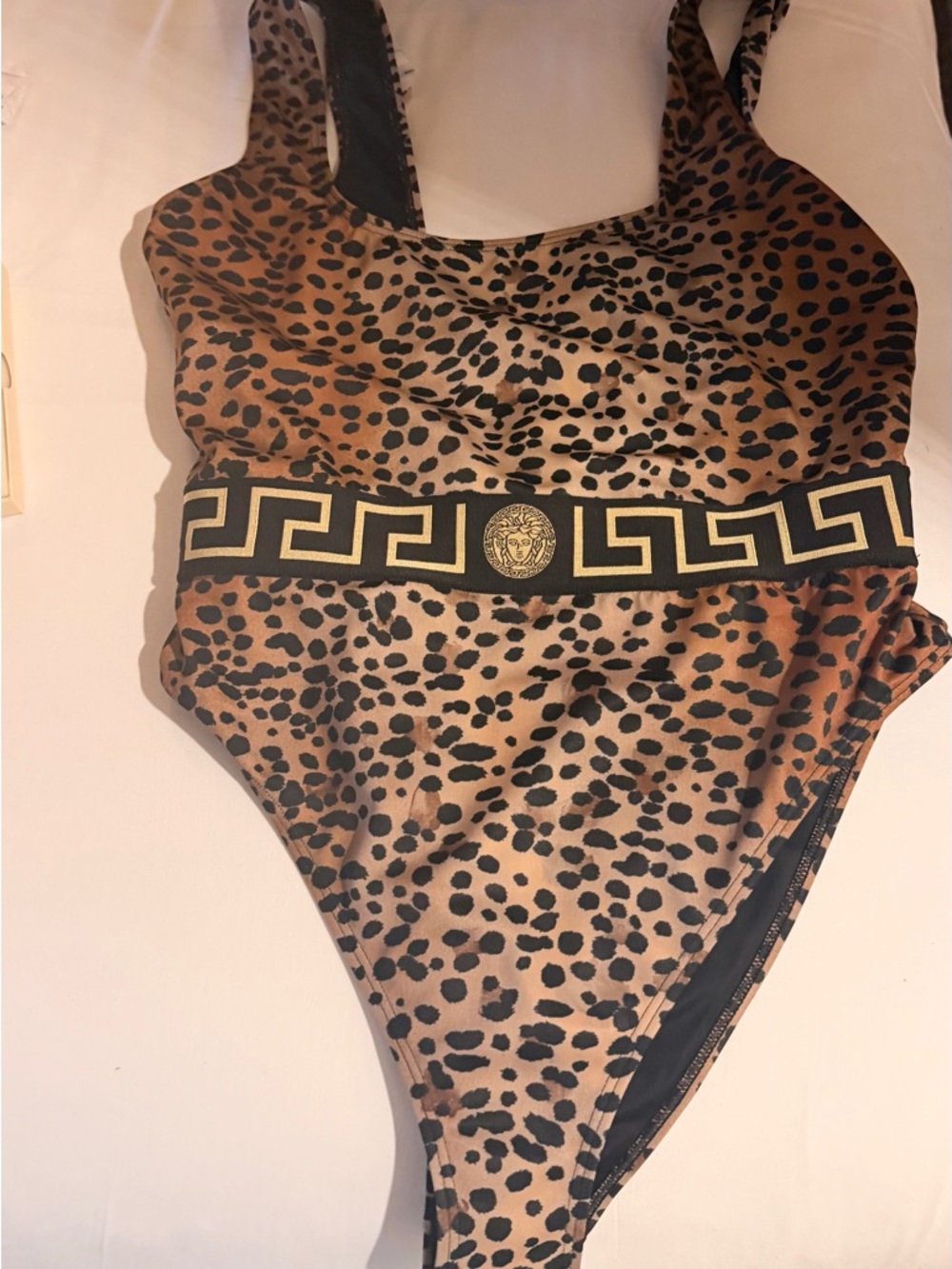 Versace Grécia Leopard Print One-Piece luxury Swimsuit with Decorative Waistband - Picture 2 of 3